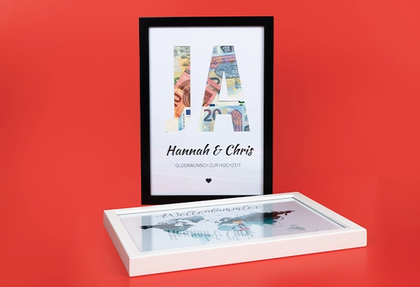 DIY-Tipps. Mit ORWO Fotoprodukten schnell gemacht Ein kreativer DIY-Tipp zeigt, wie Geldgeschenke stilvoll verpackt werden können: Geldscheine sind im Bilderrahmen arrangiert und bilden das Wort "JA". Ein einzigartiges Fotoprodukt, das perfekt für eine Hochzeit geeignet ist.