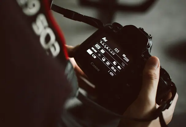 Probiere verschiedene Kameraeinstellungen für Fotografie aus und starte dein Foto-Experiment