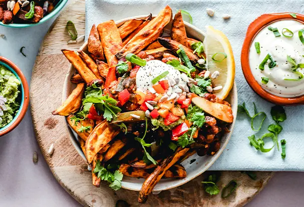 Auch zur blauen Stunde: Dein nächster Foto-Tipp zur Food-Fotografie. So schmackhaft kann Fast-Food aussehen.