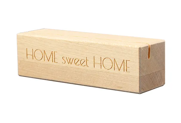 Produktneuheit 2024: Stilvoller Fotohalter mit Gravur „HOME sweet HOME“. Ein neues Must-Have Produkt!