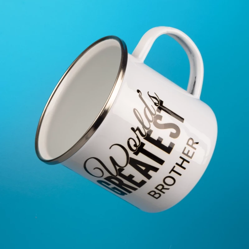 Hast du Lust eine Emaille Tasse zu gestalten? Die Tasse ist sehr robust, rostfrei und dementsprechend allen Wettern gewachsen. Jetzt bei ORWO bestellen.